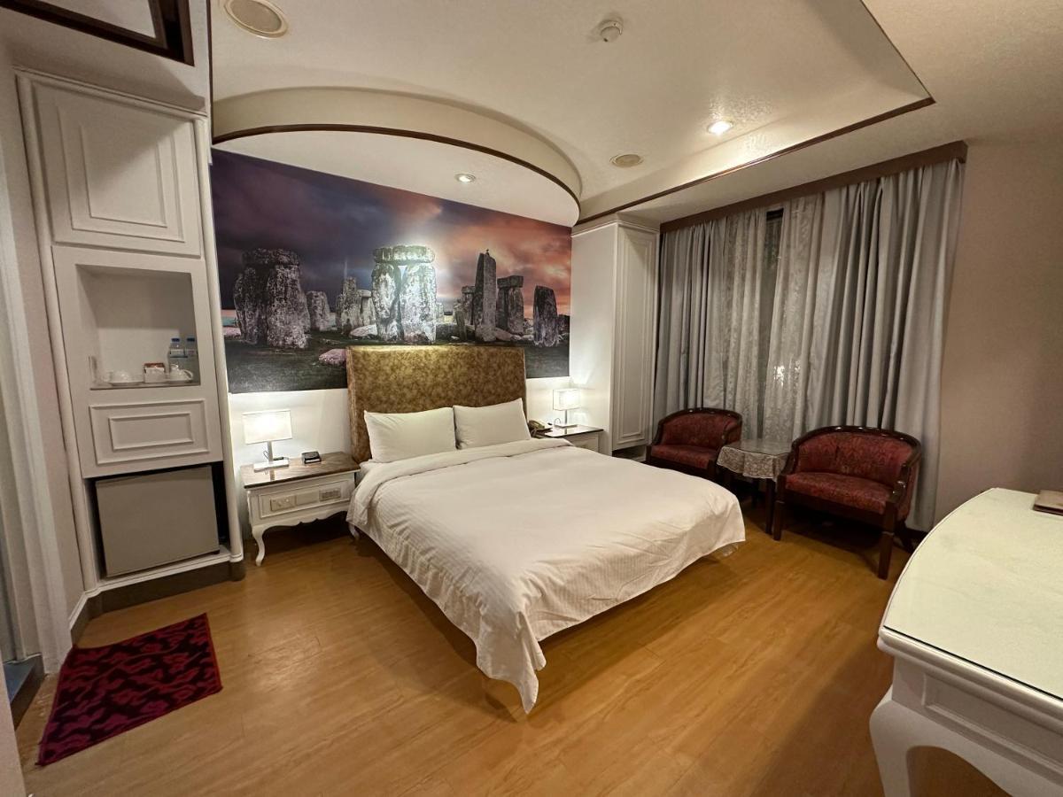 Wenpin Hotel - Pier 2 Kaohsiung Esterno foto
