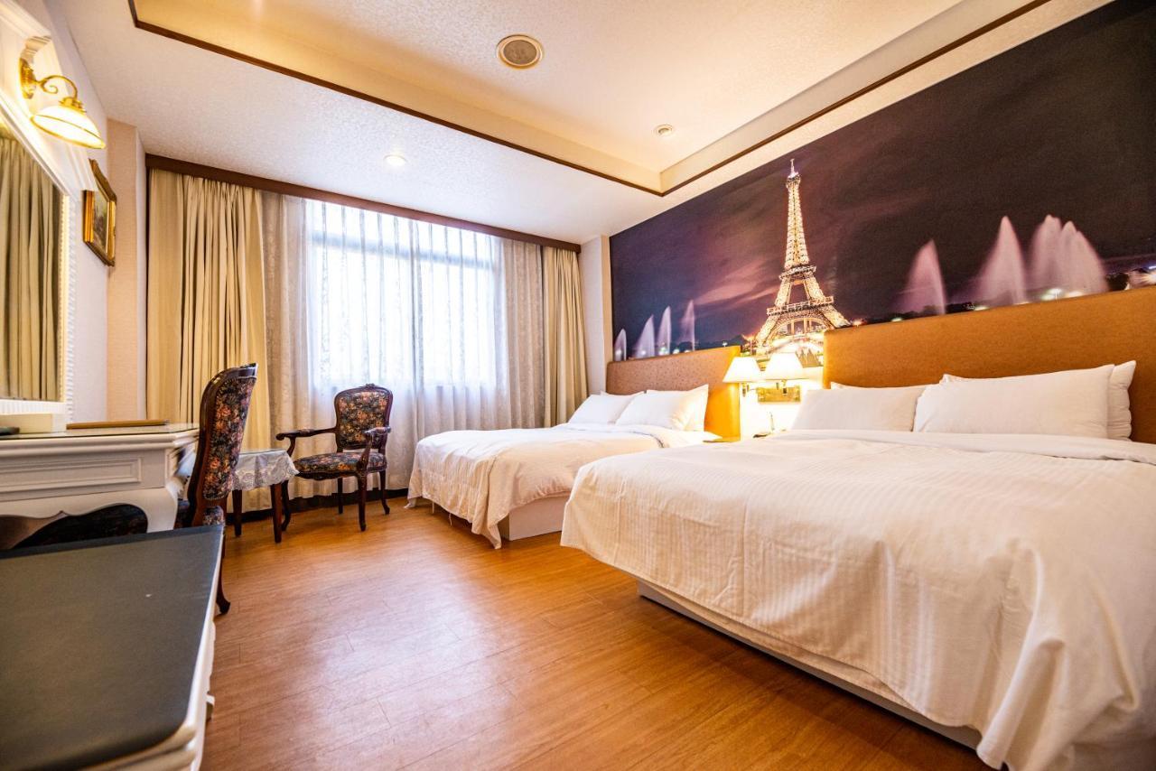 Wenpin Hotel - Pier 2 Kaohsiung Esterno foto