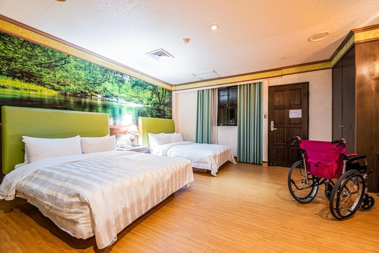 Wenpin Hotel - Pier 2 Kaohsiung Esterno foto