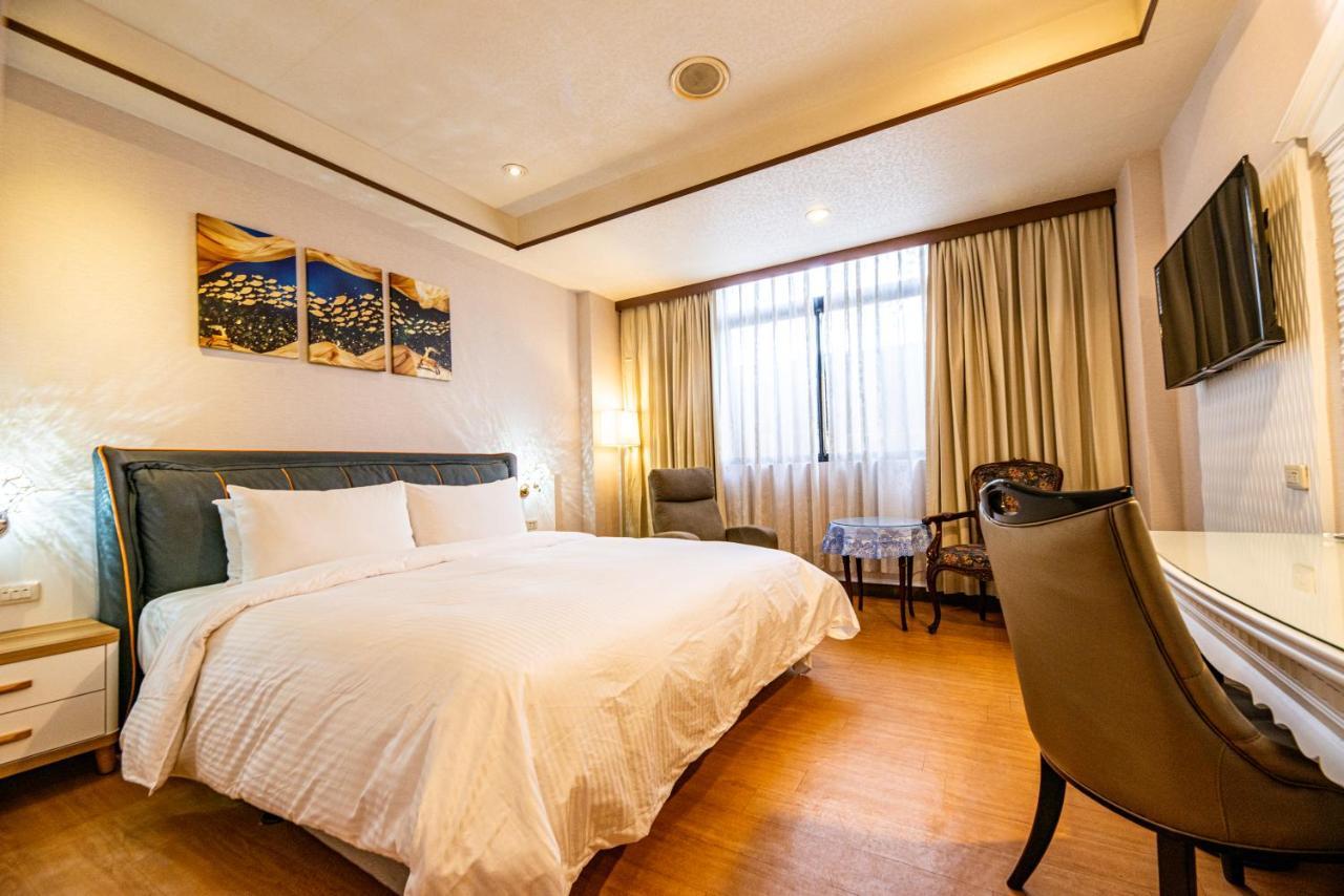 Wenpin Hotel - Pier 2 Kaohsiung Esterno foto