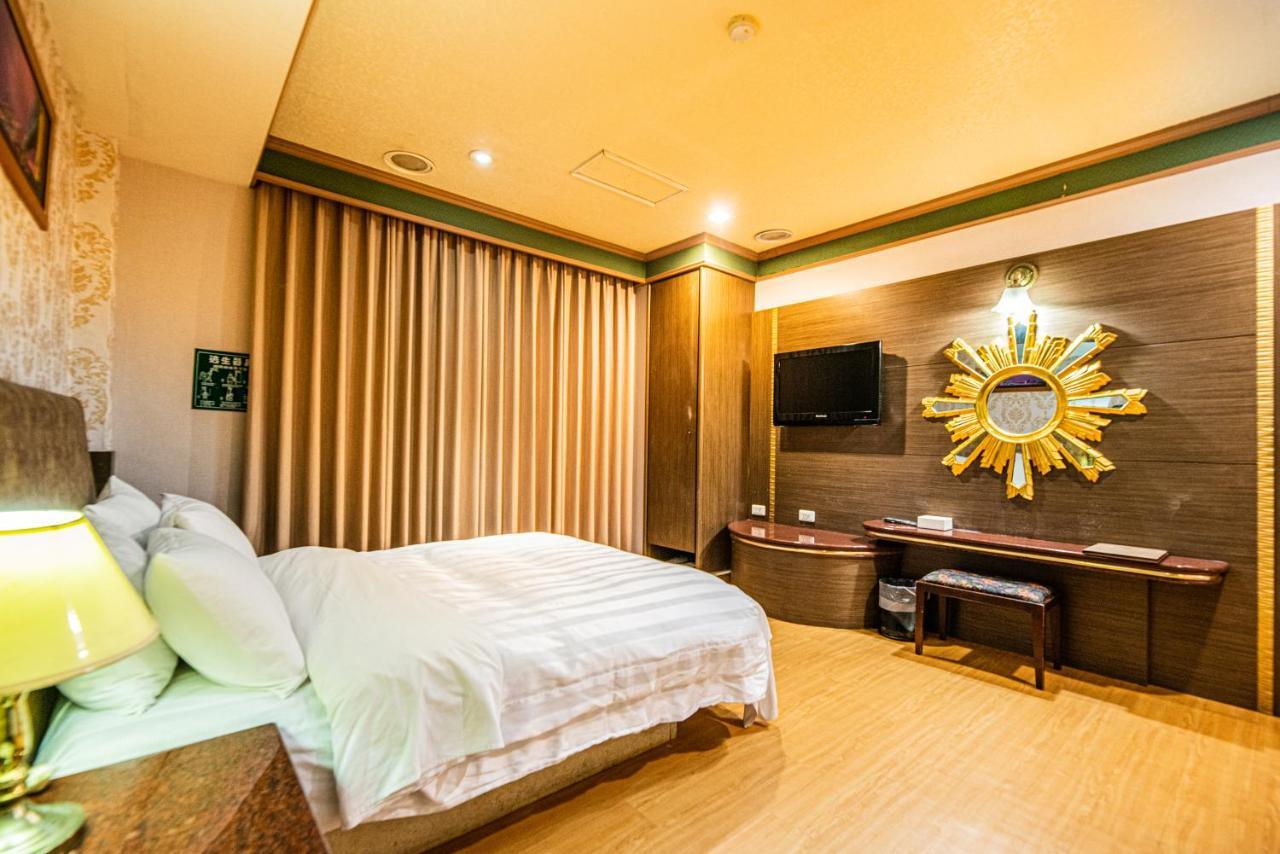Wenpin Hotel - Pier 2 Kaohsiung Esterno foto