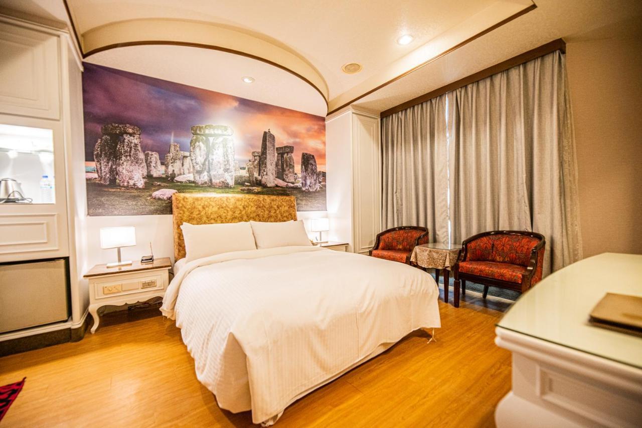 Wenpin Hotel - Pier 2 Kaohsiung Esterno foto