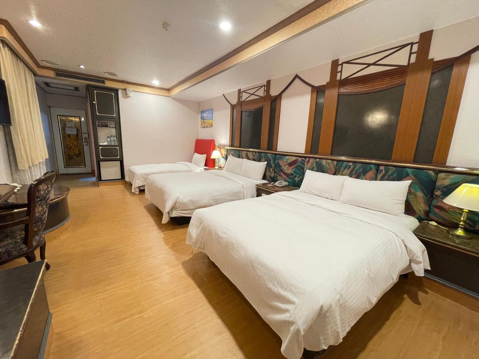 Wenpin Hotel - Pier 2 Kaohsiung Esterno foto